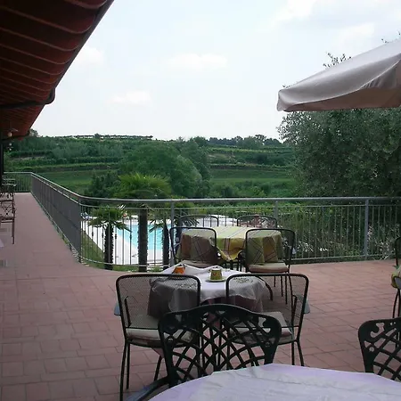 Al Dugale Farm stay *