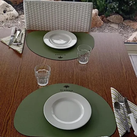 Al Dugale לאזיסה
